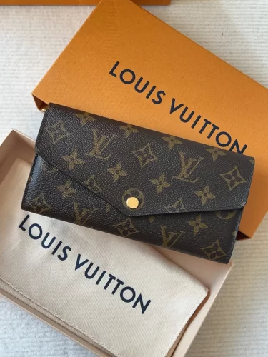 Louis Vuitton Monogram M60531 Sarah Wallet photo review