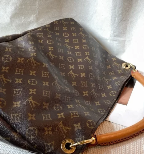 Louis Vuitton Artsy MM Monogram Canvas M44869 photo review